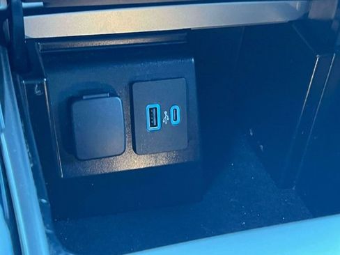 Used 2022 Ford Explorer ST w/ Equipment Group 401A AWD/4WD image 35