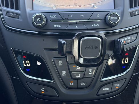 Used 2017 Buick Regal Sport Touring image 11