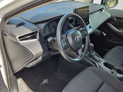 Used 2024 Toyota Corolla LE FWD image 10
