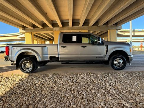 Used 2024 Ford F350 XLT w/ FX4 Off-Road Package image 2