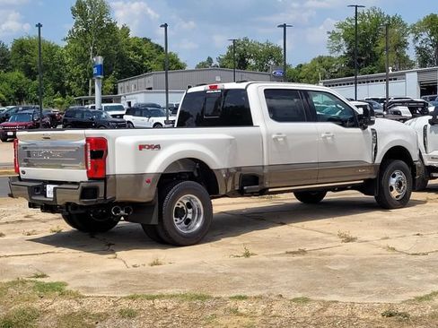 New 2026 Ford F350 King Ranch w/ FX4 Off-Road Package AWD/4WD image 3