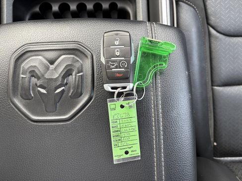 Certified 2021 RAM 1500 Laramie image 28