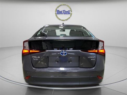 Used 2022 Toyota Prius XLE FWD image 4