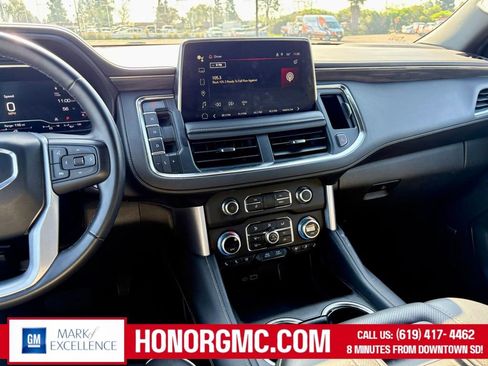 Used 2024 GMC Yukon XL SLT image 31