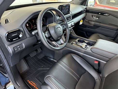 New 2025 Honda Pilot TrailSport image 10