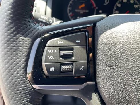 Used 2025 Honda Ridgeline Black Edition image 33