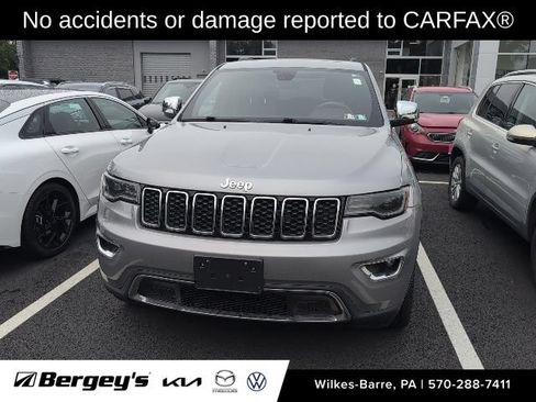 Used 2017 Jeep Grand Cherokee Limited w/ Luxury Group II AWD/4WD image 2