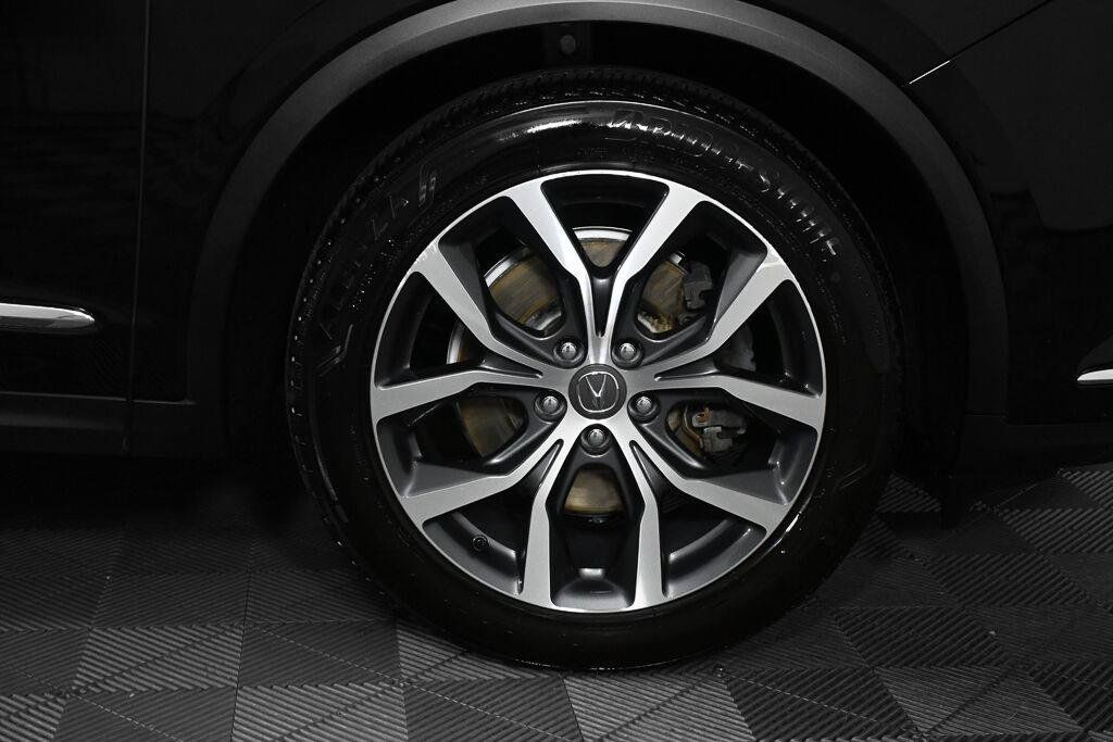 Used 2023 Acura MDX w/ Technology Package FWD image 5