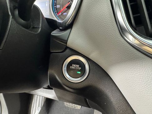 Used 2023 Chevrolet Equinox LT FWD image 20