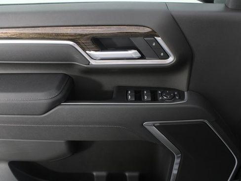 New 2026 GMC Sierra 2500 SLE w/ SLE Convenience Package image 13