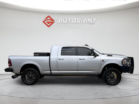 Used 2021 RAM 3500 Laramie AWD/4WD image 18