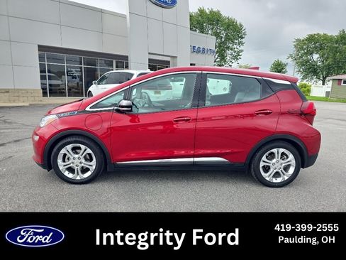 Used 2019 Chevrolet Bolt LT FWD image 1