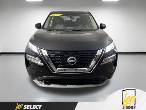 Used 2023 Nissan Rogue SV AWD/4WD image 2