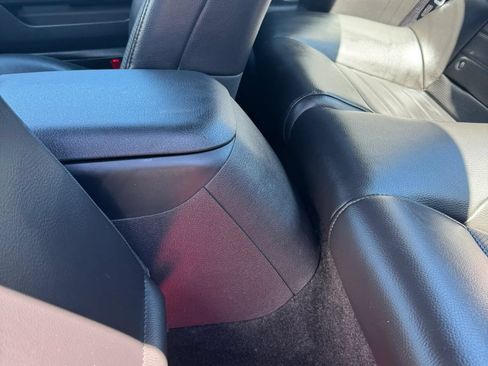 Used 2006 Ford Mustang GT Premium RWD image 40