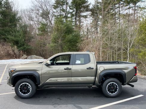 New 2026 Toyota Tacoma TRD Off-Road w/ TRD Off Road Upgrade Package image 2
