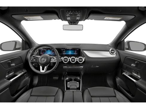 Used 2023 Mercedes-Benz GLA 250 4MATIC image 5