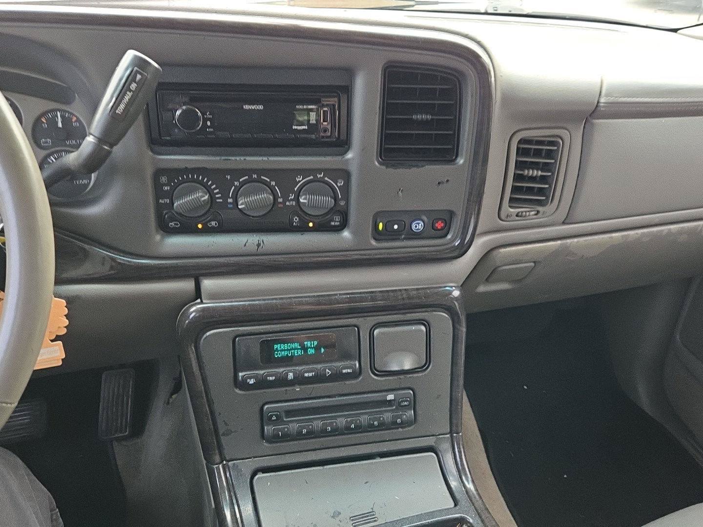Used 2002 GMC Yukon Denali AWD/4WD image 19