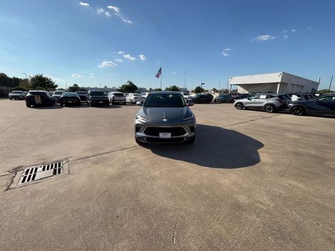 Used 2025 Buick Encore GX Preferred image 16