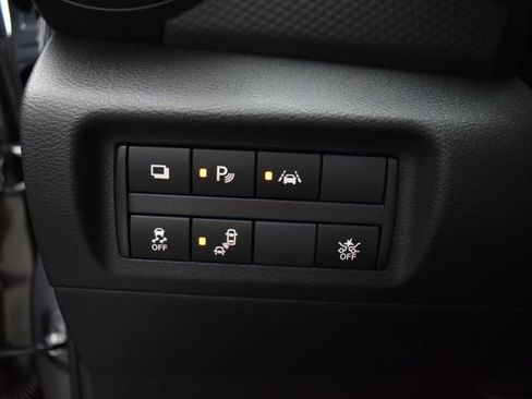Used 2024 Nissan Kicks S FWD image 17