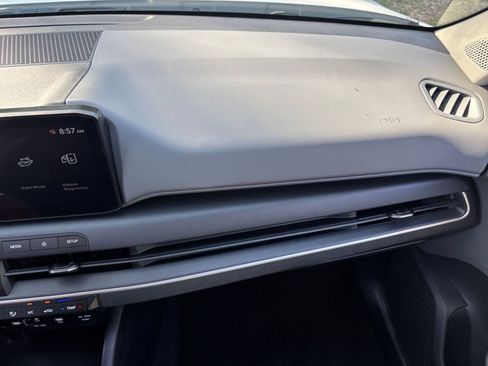 Used 2025 Kia K4 LXS image 37