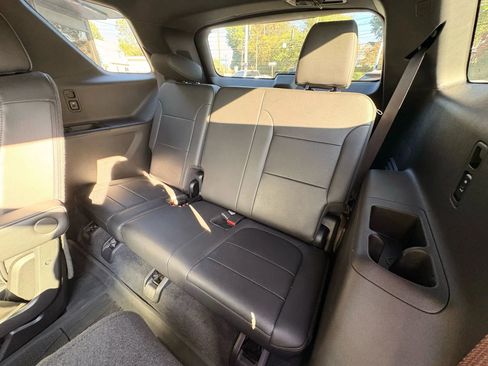 Used 2022 Chevrolet Traverse High Country w/ LPO, Floor Liner Package image 16