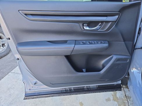 Used 2024 Honda CR-V Sport image 12