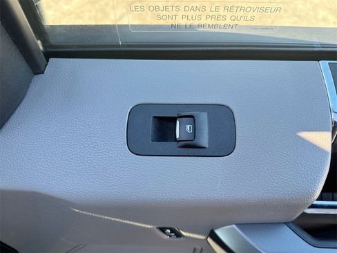 Used 2020 Ford F150 XLT image 32