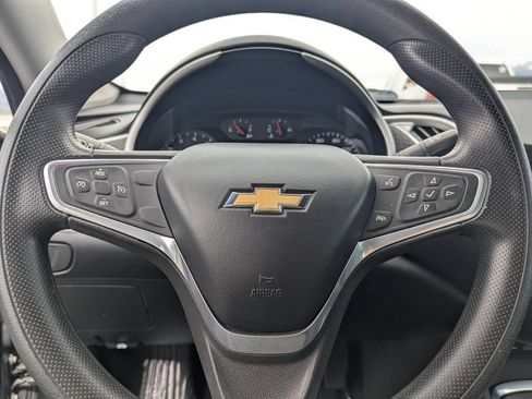Used 2022 Chevrolet Malibu LT FWD image 21