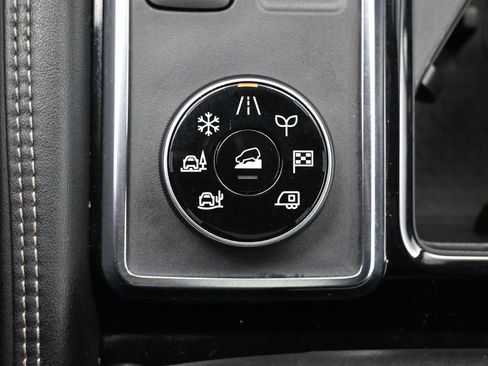 Used 2023 Nissan Pathfinder Platinum image 27