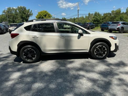 Used 2021 Subaru Crosstrek 2.0i Premium w/ Moonroof Package AWD/4WD image 6