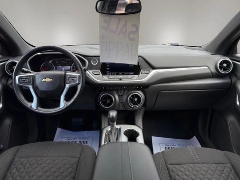 Used 2019 Chevrolet Blazer LT FWD image 17