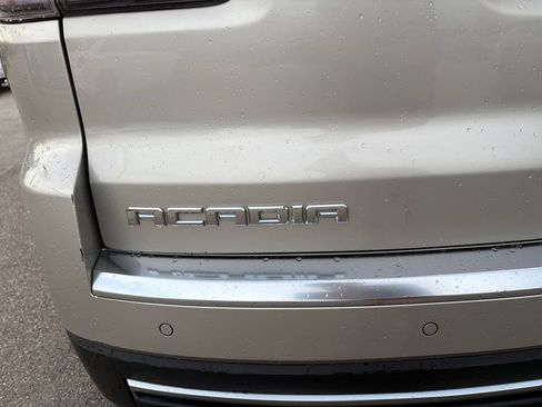 Used 2015 GMC Acadia SLE AWD/4WD image 31
