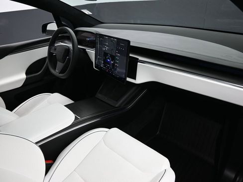 Used 2023 Tesla Model X Plaid AWD/4WD image 40