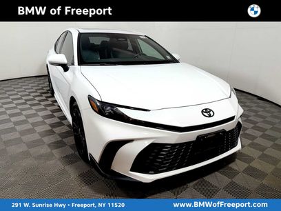Used 2025 Toyota Camry SE w/ Multimedia Upgrade Package
