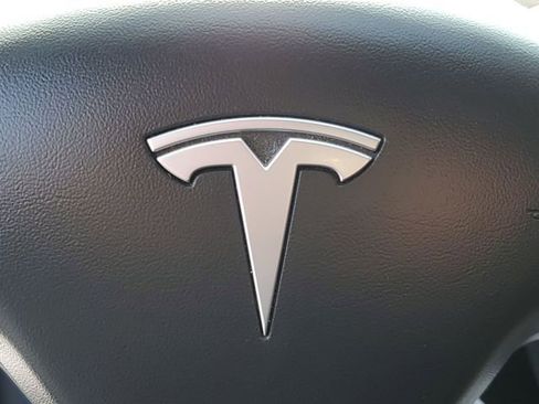 Used 2021 Tesla Model 3 Standard Range Plus image 14