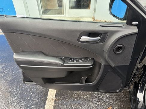Used 2023 Dodge Charger SXT image 11
