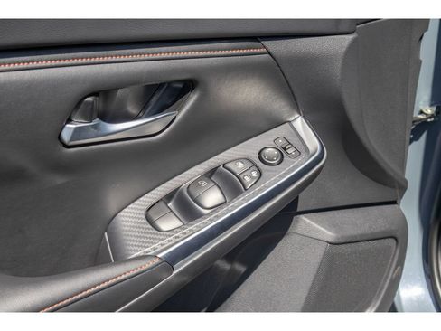 Used 2024 Nissan Sentra SR FWD image 18