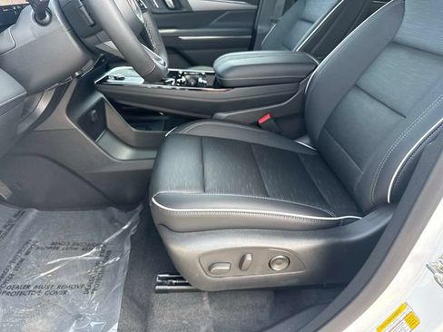 New 2026 Buick Enclave Sport Touring w/ Power Package FWD image 21
