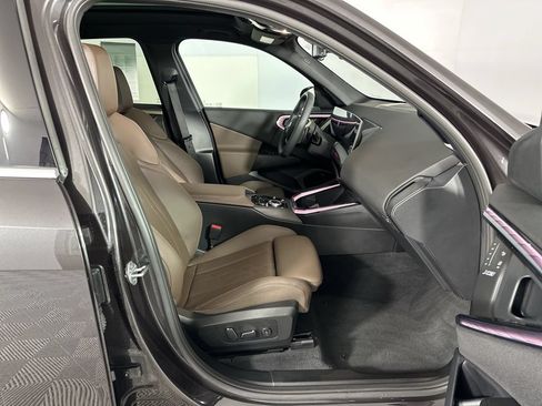 Used 2025 BMW X3 xDrive30i w/ Convenience Package AWD/4WD image 33