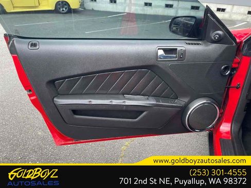 Used 2010 Ford Mustang Coupe RWD image 11