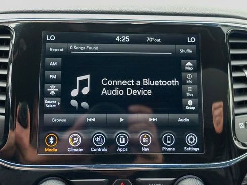 Used 2022 Jeep Grand Cherokee Laredo X image 47