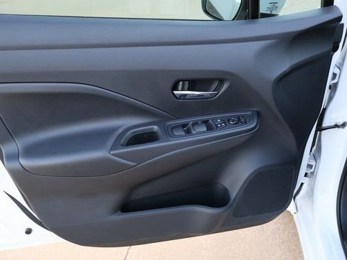 New 2025 Nissan Versa SV w/ Trunk Package FWD image 12