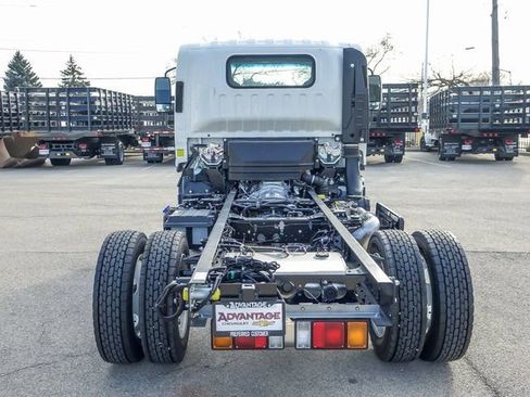 New 2025 Chevrolet Low Cab Forward 4500 XD image 4