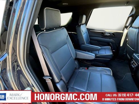 Used 2025 Chevrolet Tahoe Premier image 25