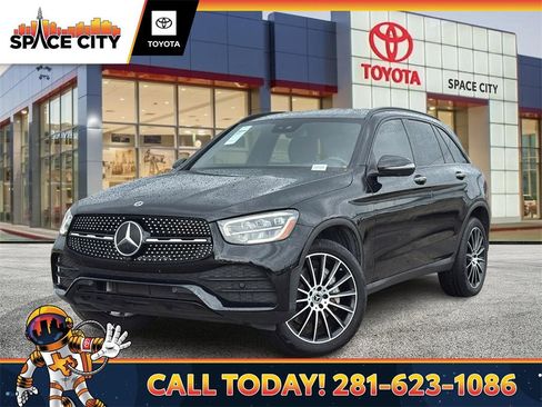 Used 2022 Mercedes-Benz GLC 300 w/ AMG Line image 1