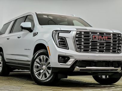 New 2026 GMC Yukon XL Denali w/ Sun & Power Step Package