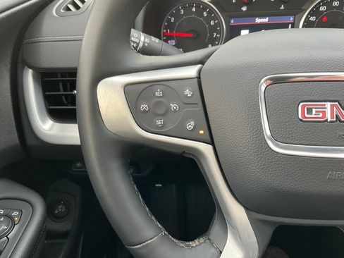 Used 2023 GMC Terrain SLT w/ Infotainment Package II AWD/4WD image 5