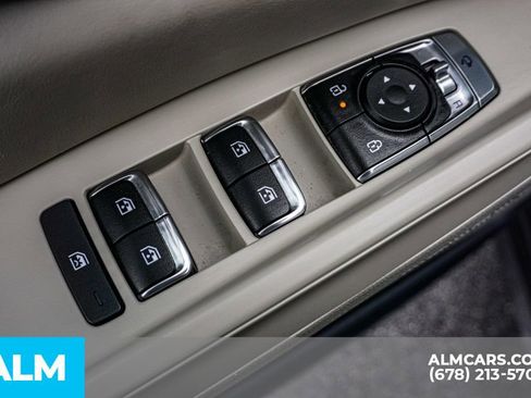 Used 2025 Kia Carnival SX Prestige image 56