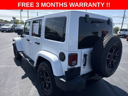 Used 2018 Jeep Wrangler Unlimited Sahara AWD/4WD image 34