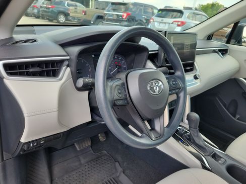 Used 2023 Toyota Corolla Cross L AWD/4WD image 17